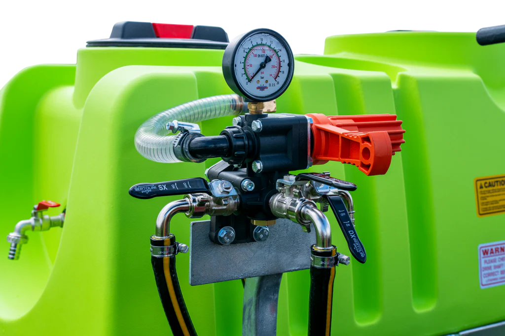 400L LinkOn™ 3PL Tractor Boom Sprayer with 22l/min pump and 3-way reg - Image 6