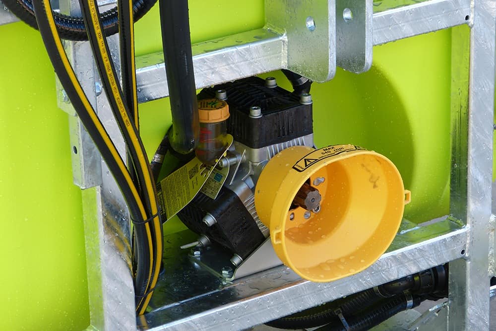 400L LinkOn™ 3PL Tractor Boom Sprayer with 22l/min pump and 3-way reg - Image 7