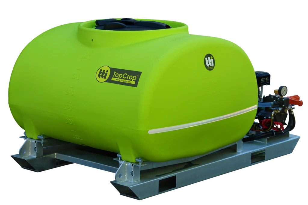 600L TopCrop™ Slip On Field Sprayer - Image 3