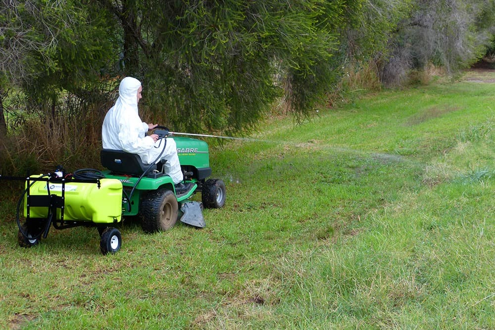 95L WeedControl™ 12v Spot Sprayer Trailer with Boom - Image 5